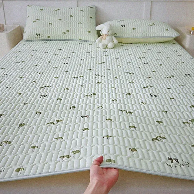 Printed Natural Latex Filling Cooling Feeling Silk Thick Bed Pad and Pillowcase