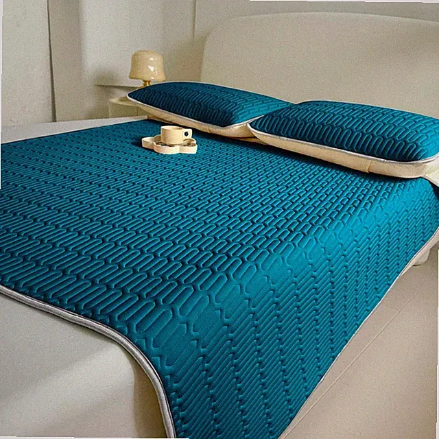 Soft Latex Mattress Cover Summer Mat NonSlip Bedspreads Air-conditioning Quilted